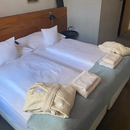 City.city Hotel 3*